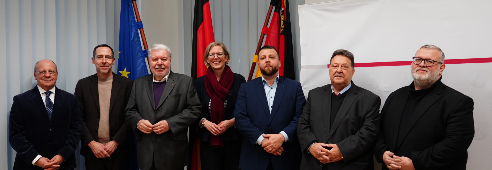 Staatsvertrag wird mit Leben gefüllt: Gremium für die Belange der Sinti und Roma in Rheinland-Pfalz konstituiert